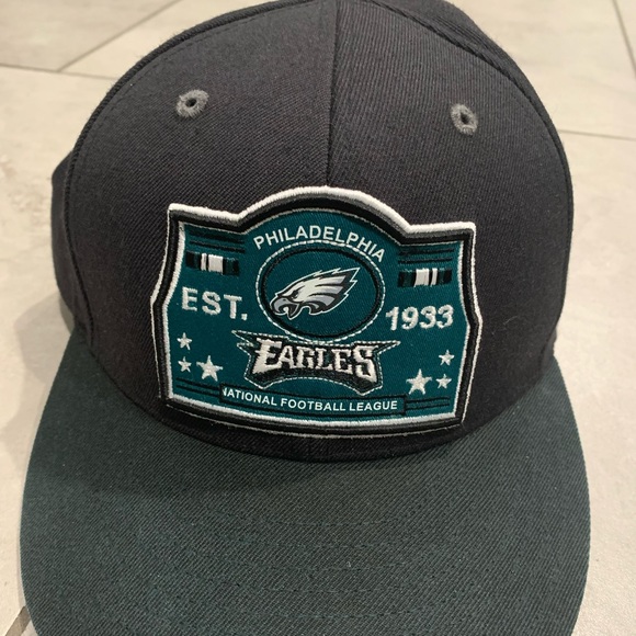 Reebok Philadelphia Eagles Cap Size 7-1/4 NWOT - Picture 1 of 5